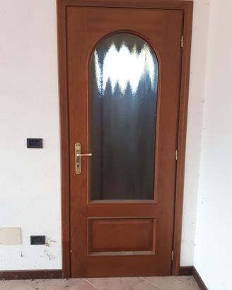 Lotto 5  porte interne in legno massello