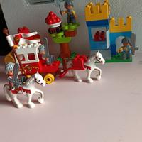 Lego Duplo cavalieri
