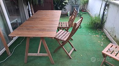 tavolo da giardino fisso + 4 sedie phieghevoli