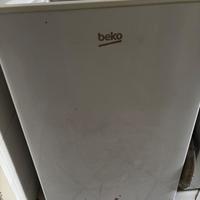 Congelatore a pozzo Beko da 104 litri netti