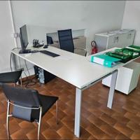 3 Scrivanie per ufficio 