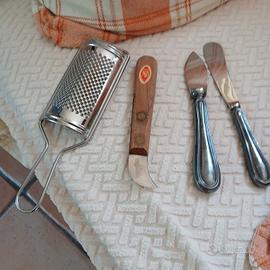utensili da cucina vintage formaggio