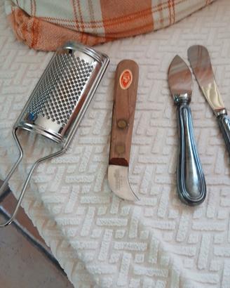 utensili da cucina vintage formaggio