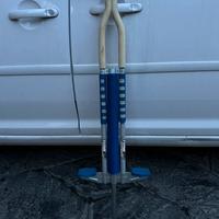 trampolo a molla Think Gizmos