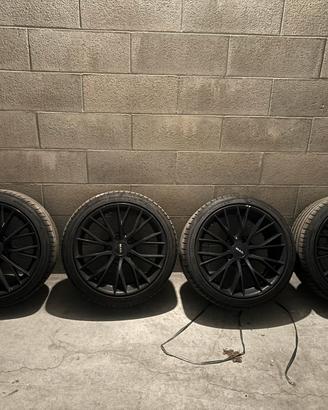 4 cerchi Mak Munchen 18 pollici + gomme Hankook