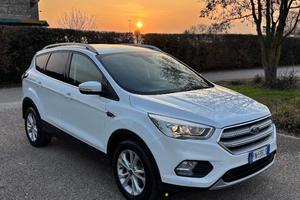 Ford Kuga 1.5 TDCI 120CV  Powershift ST-Line