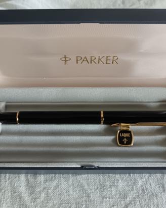 Parker lacca