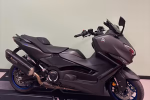 Yamaha T Max 560