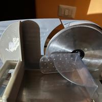 Affettatrice ekettrica