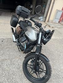 Motoguzzi V7 stone