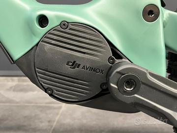 Dji AVINOX MEGAMO REASON AL 05 Green M