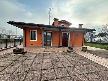 Ronco all'Adige: residenza esclusiva in centro
