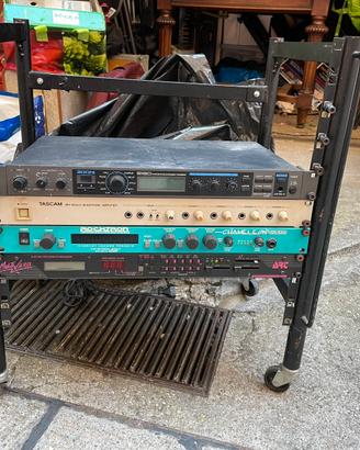Outboard studio Rack