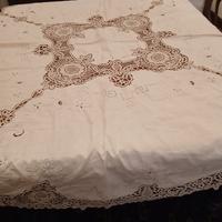 tovaglia tonda pizzo tombolo 