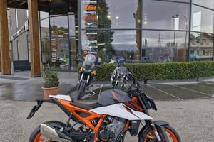 KTM 990 Duke R