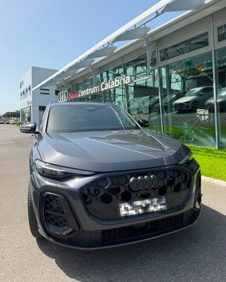 Audi Q5 S line 2025 – Sospensioni ad aria, Matrix
