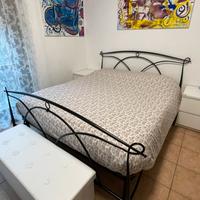 Letto completo di materasso