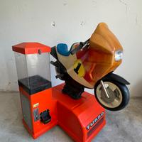 MOTOCICLETTA A GETTONI SALA GIOCHI DUCATI