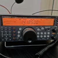 Kenwood TS-570D