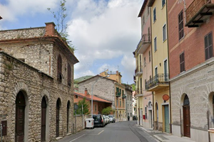 SAN POLO DEI CAVALIERI TRILOCALE LUMINOSO