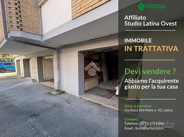 AUTORIMESSA A LATINA