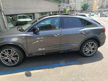 Audi q3 sport back sline 2000tdi 40