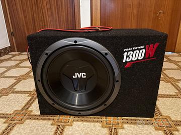 subwoofer più amplificatore