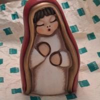 Maria presepe thun mantello rosso