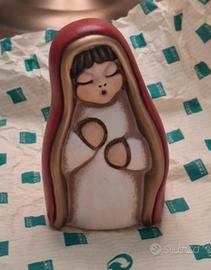 Maria presepe thun mantello rosso