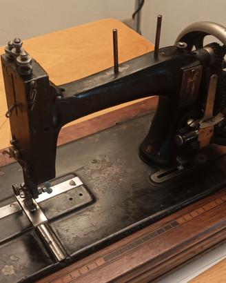 Antica macchina da cucire  Saxonia fine 800/900
