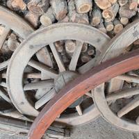 Carro in legno smontato