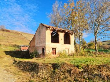 Rustico / Casale di 150 m² con 2 locali a Dogliani