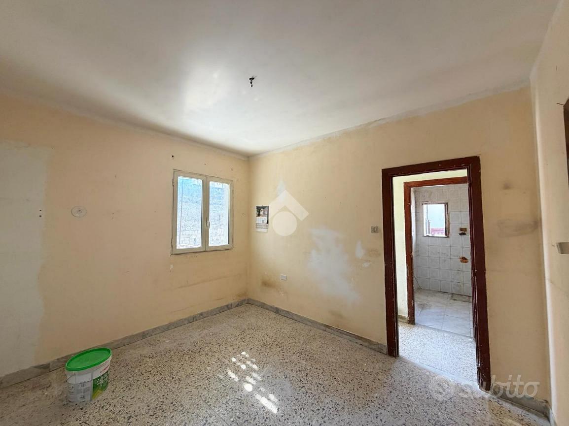 Apartment in Napoli, Mezz'arco, Municipalità 7 - Altro