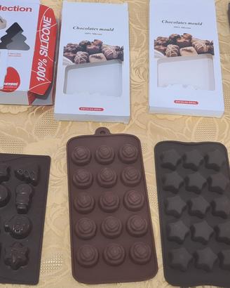 4 stampi in silicone per fare cioccolatini 