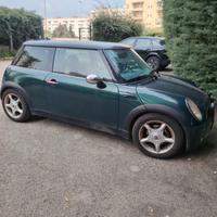 mini cooper r50 anno 2005 gpl