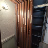 Porte interne in legno colore noce