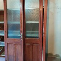 Porta a due ante vetrate