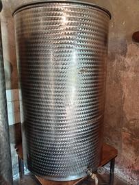 Serbatoio inox per vino
