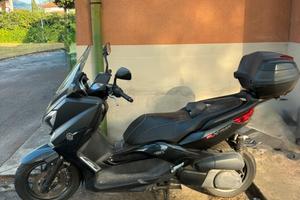 Scooter Yamaha X-Max 250 Ironmax 2015