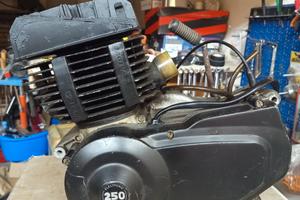 Motore completo per Cagiva SXT 250 ALA BLU)