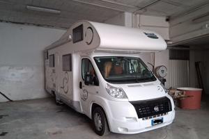 CAMPER  MC LOUIS LAGAN 220