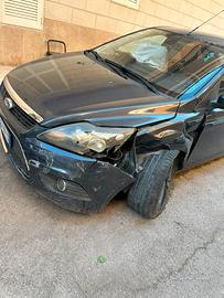 Ford focus titanium pack