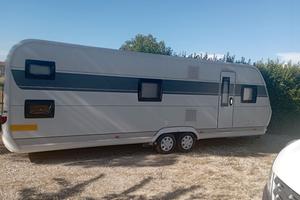 Roulotte Hobby Prestige 720KWFU doppio asse