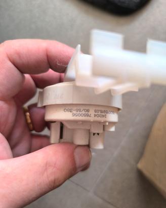 Pressostato Lavatrice Ariston AVSL 109