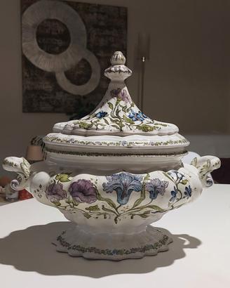Zuppiera antica maiolica A.M.A. Pesaro di E. Sora