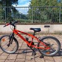 Bicicletta Btwin racing boy 320