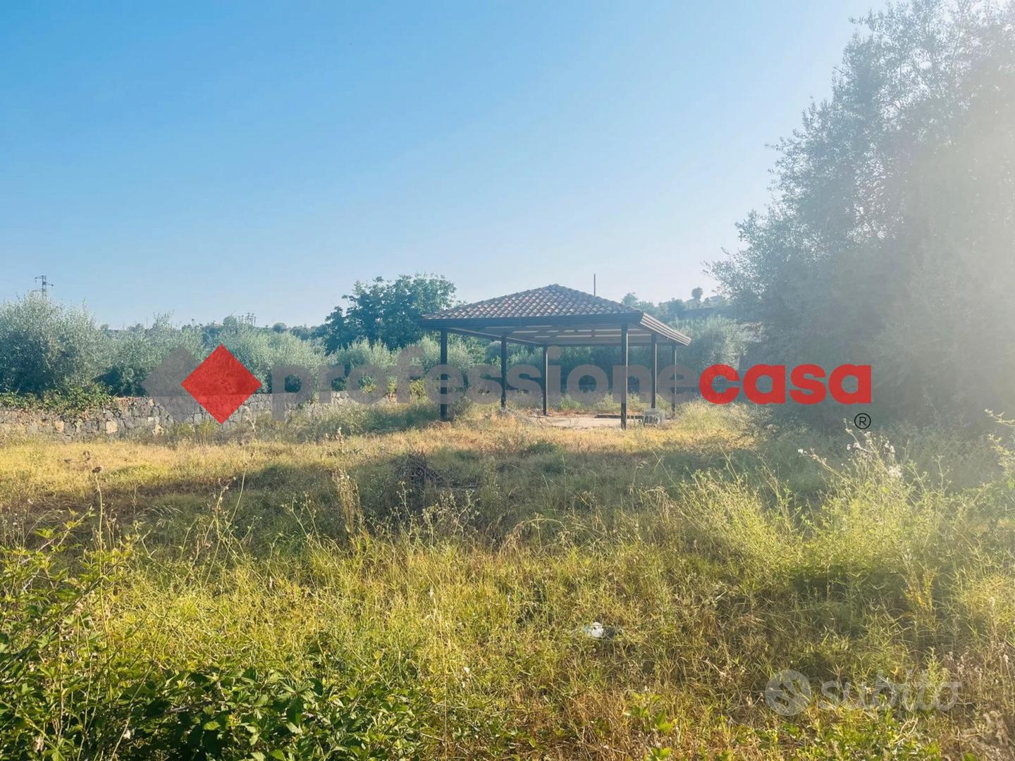 Terreno agricolo con tettoria - Aci Catena Reitana - Vista 3