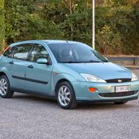 Ford Focus 1.6i 16V cat 5p. Ghia 2002-E2 Manuale N