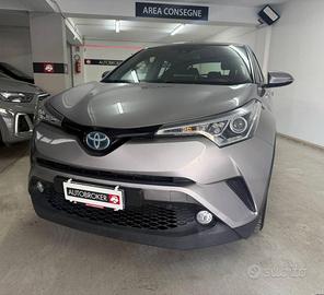 TOYOTA C-HR 1.8 Hybrid E-CVT Business