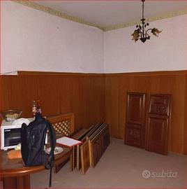 Immobile in asta di 70 m² con 3 locali a Cornate d